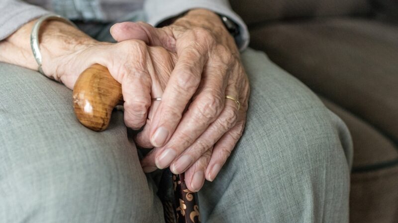 Warszawska policja likwiduje centra wyłudzeń skierowanych na seniorów w Niemczech