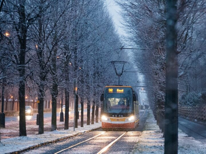 Warszawskie tramwaje w nowoczesnej odsłonie – przetarg na przebudowę trasy tramwajowej ulicą Marszałkowską